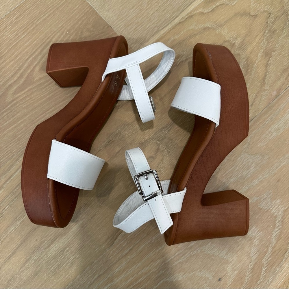 Nicole Miller Brown White Platform Heels Sandals Womens size 7.5 Casual Summer - Picture 11 of 12
